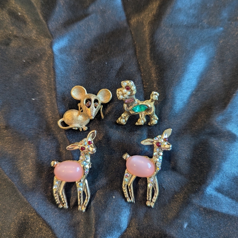 Set Of Four Antique Animal Goldtone And Rhinestone Brooches